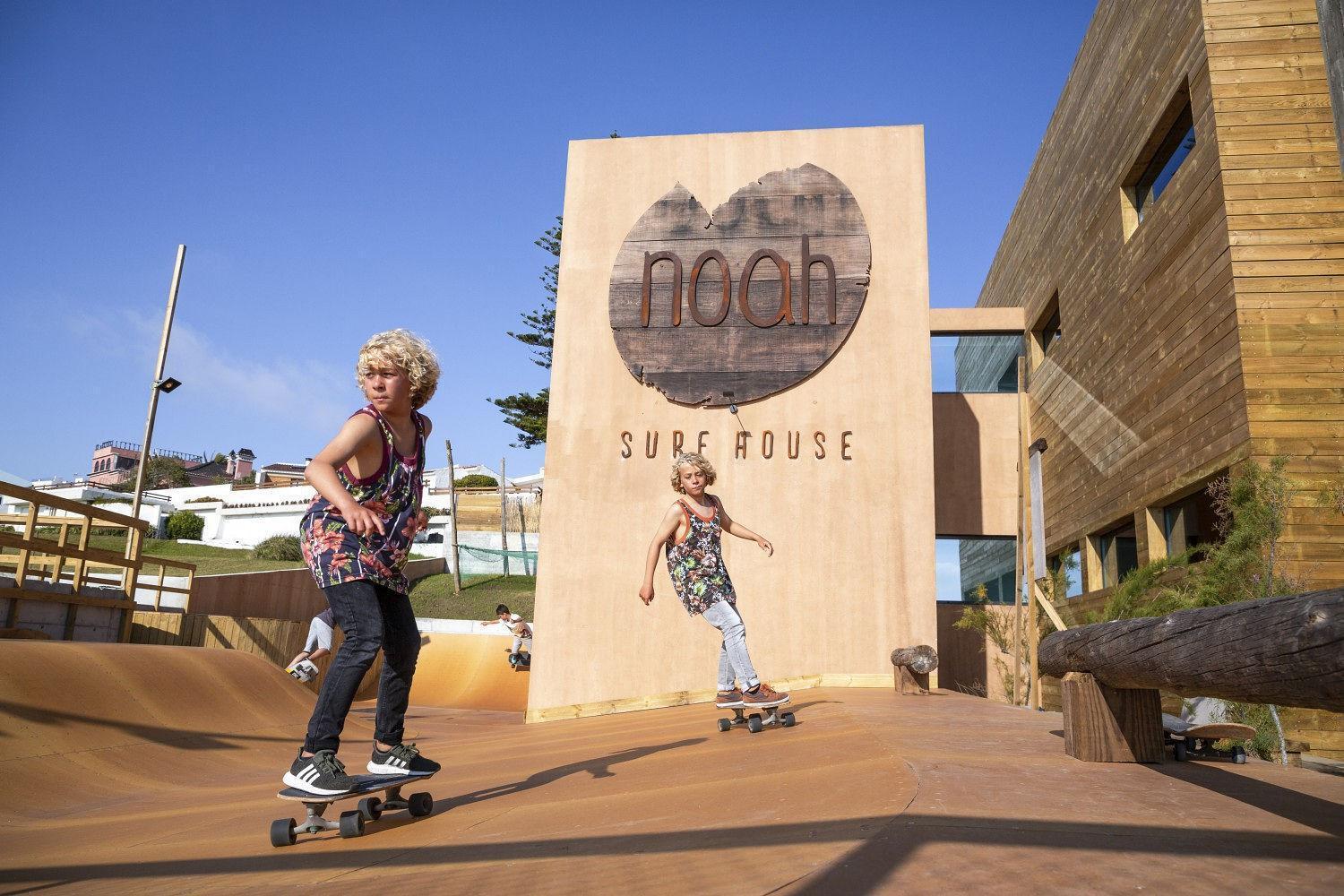 Noah Surf House Portugal Hotel Santa Cruz  Ngoại thất bức ảnh