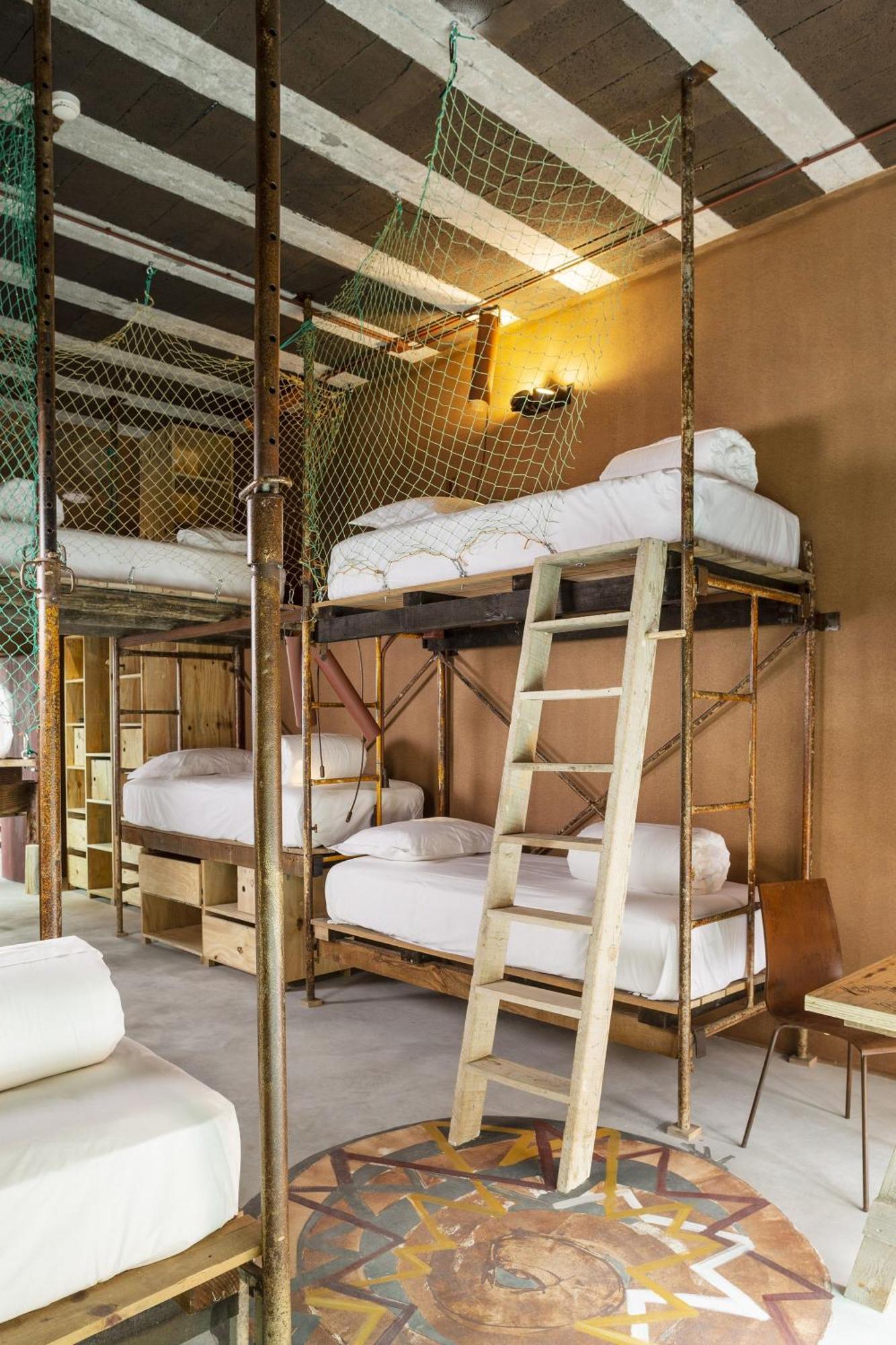 Noah Surf House Portugal Hotel Santa Cruz  Ngoại thất bức ảnh